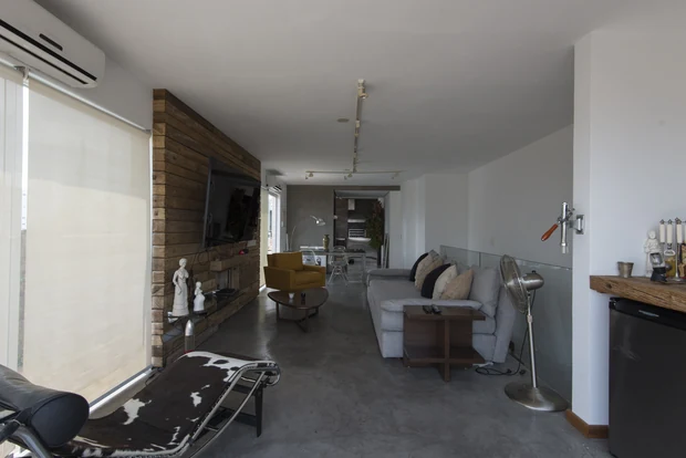 Projeto de arquitetura e interiores por Paula Haddad